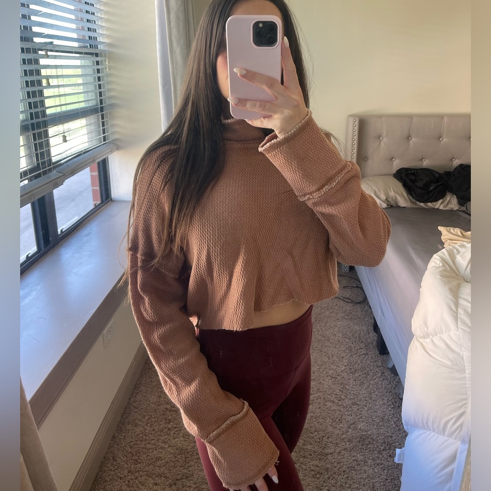 Urban Outfitters Cropped Sweater